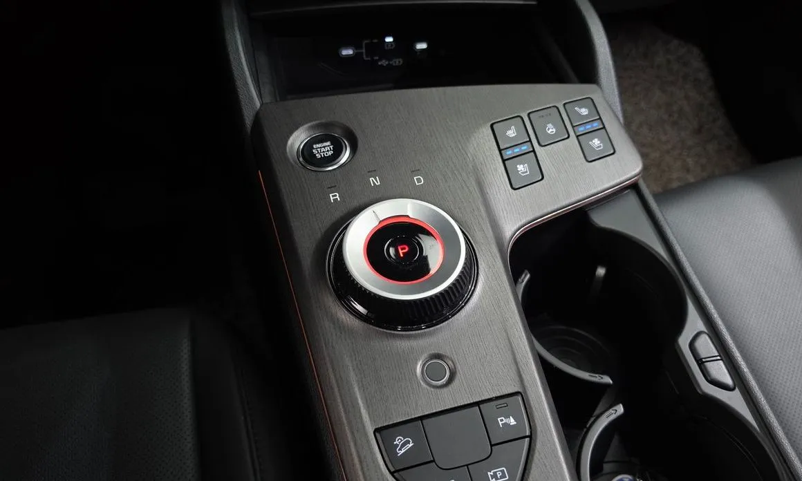 Kia Sportage — фото 8