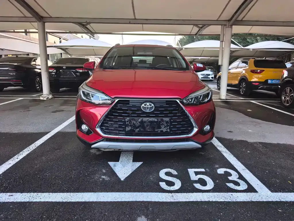 Toyota Yaris L — фото 8