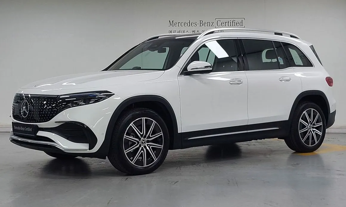 Mercedes-Benz EQB — фото 1