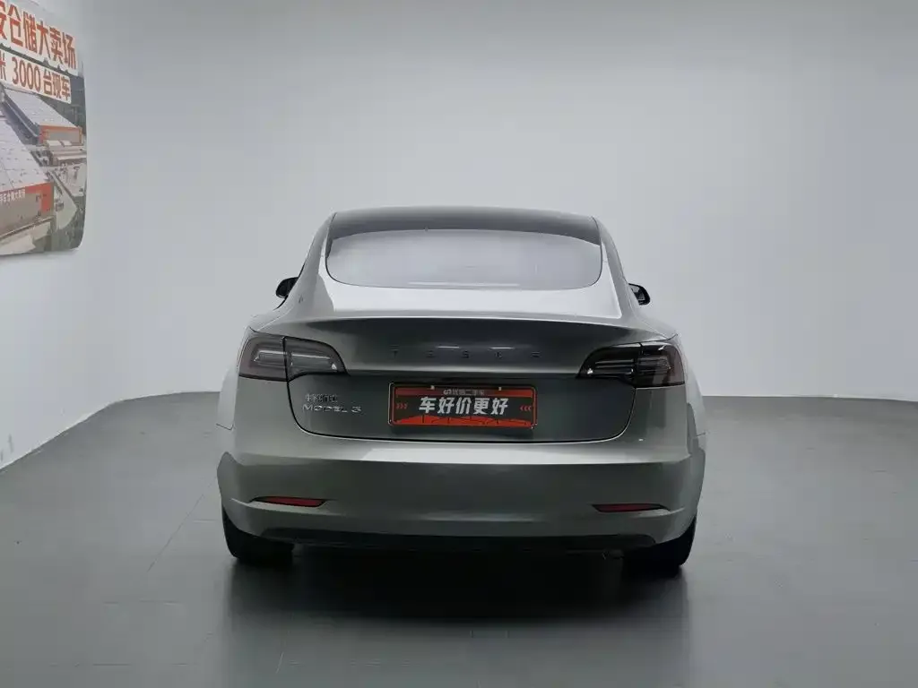 Tesla Model 3 — фото 6