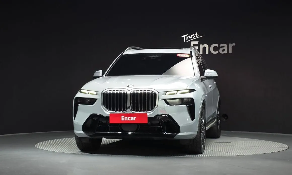 BMW X7 — фото 2