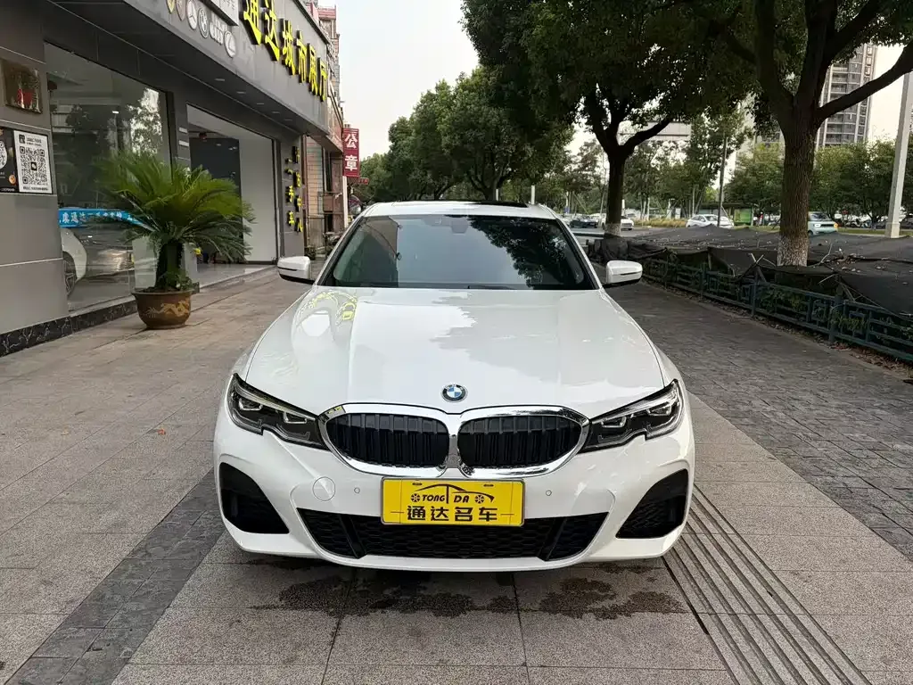 BMW 3 Series — фото 1