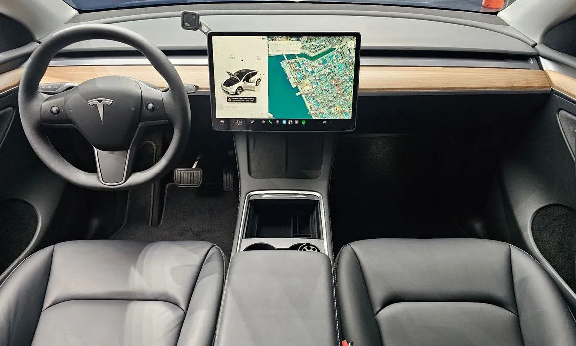 Tesla Model Y — фото 4