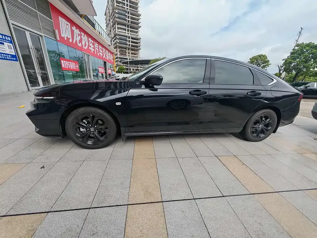 Honda Accord — фото 6