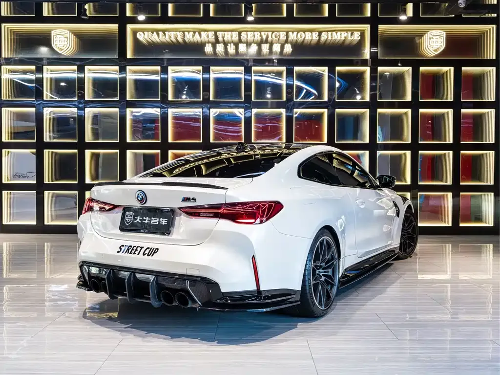 BMW M4 — фото 4