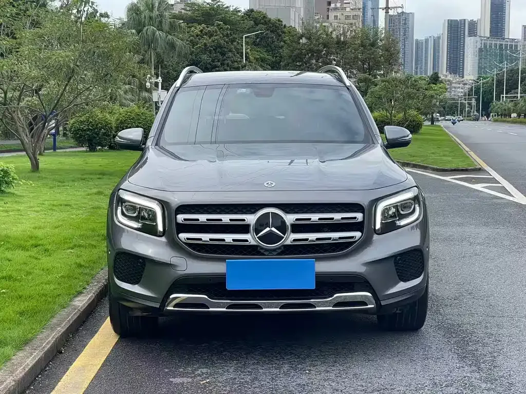Mercedes-Benz GLB — фото 9