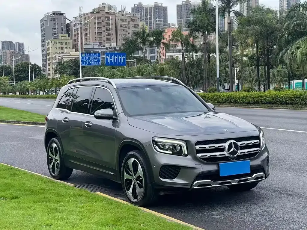 Mercedes-Benz GLB — фото 4
