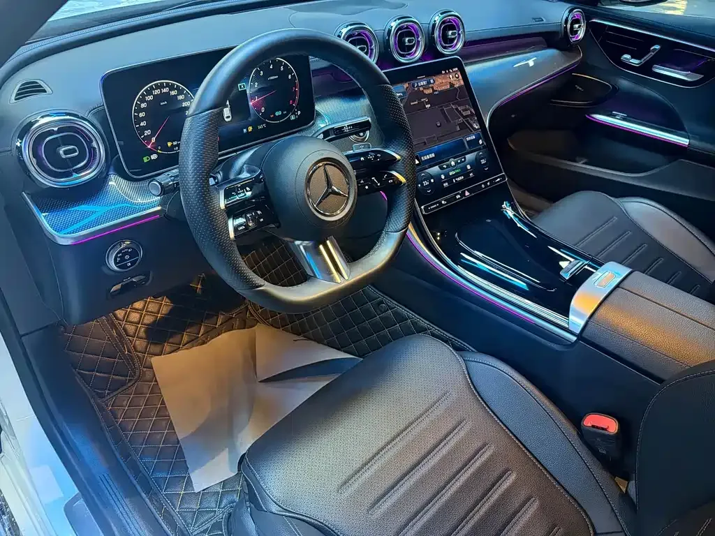 Mercedes-Benz C-Class — фото 10
