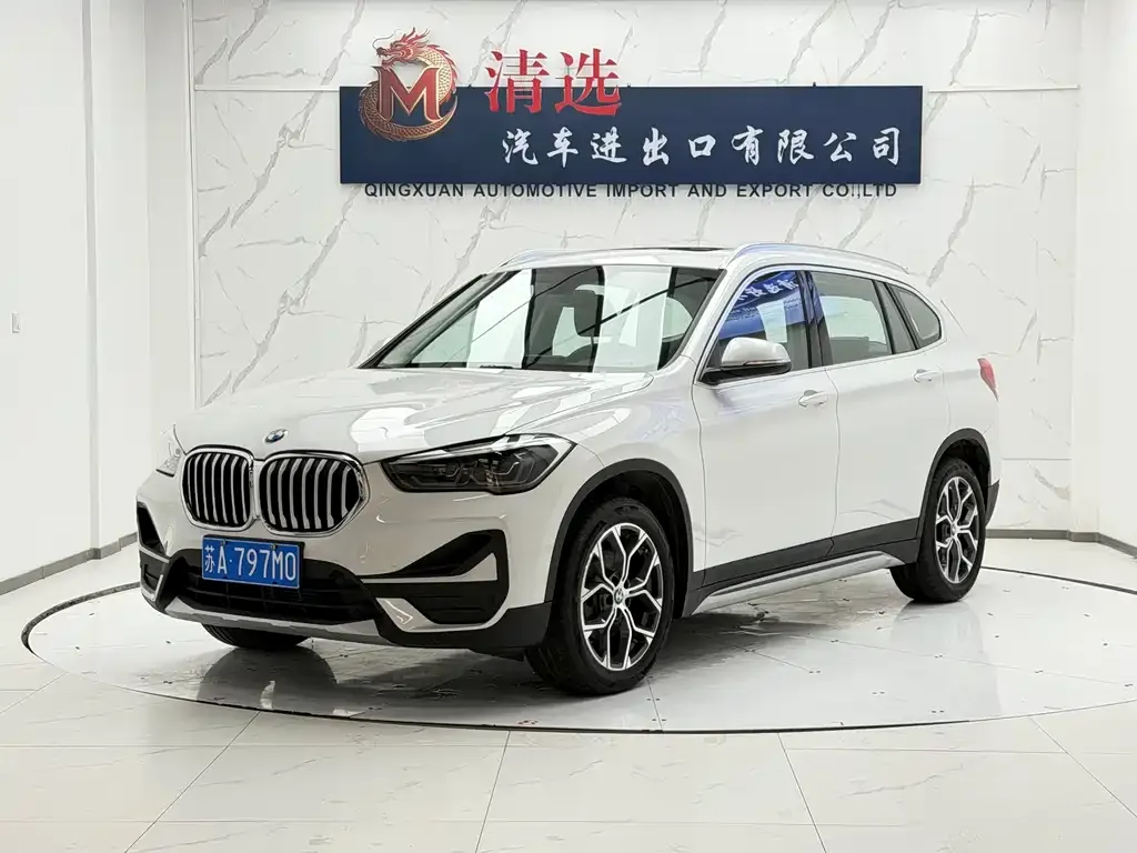 BMW X1 — фото 1