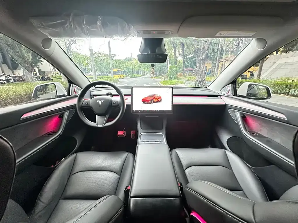 Tesla Model Y — фото 3