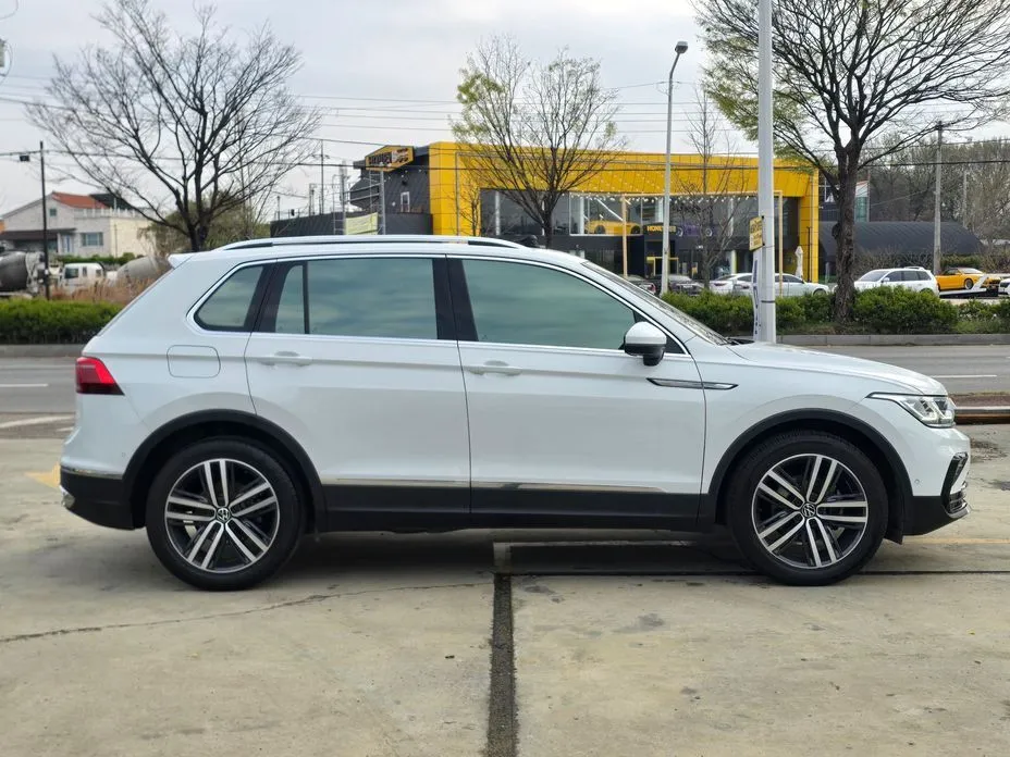 Volkswagen Tiguan — фото 8