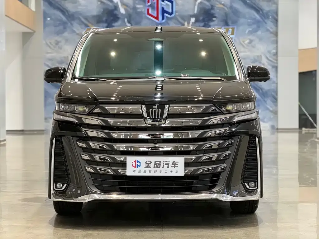Toyota Vellfire — фото 3