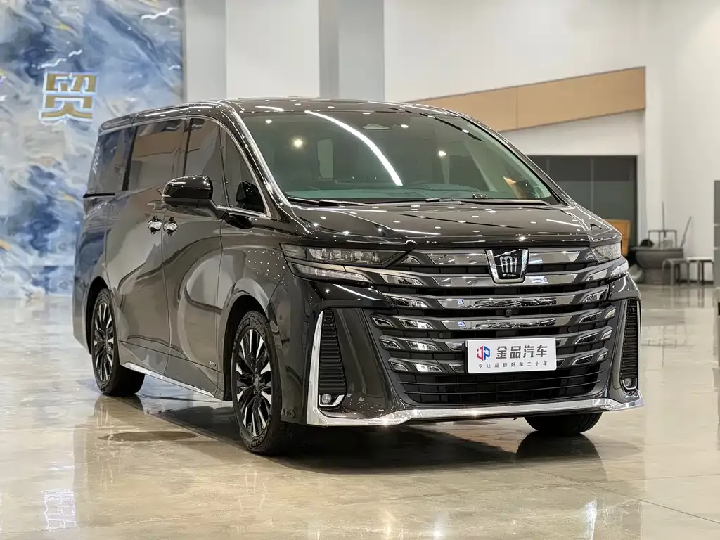 Toyota Vellfire — фото 9