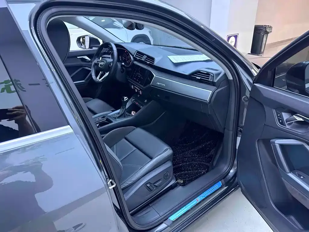 Audi Q3 Sportback — фото 2