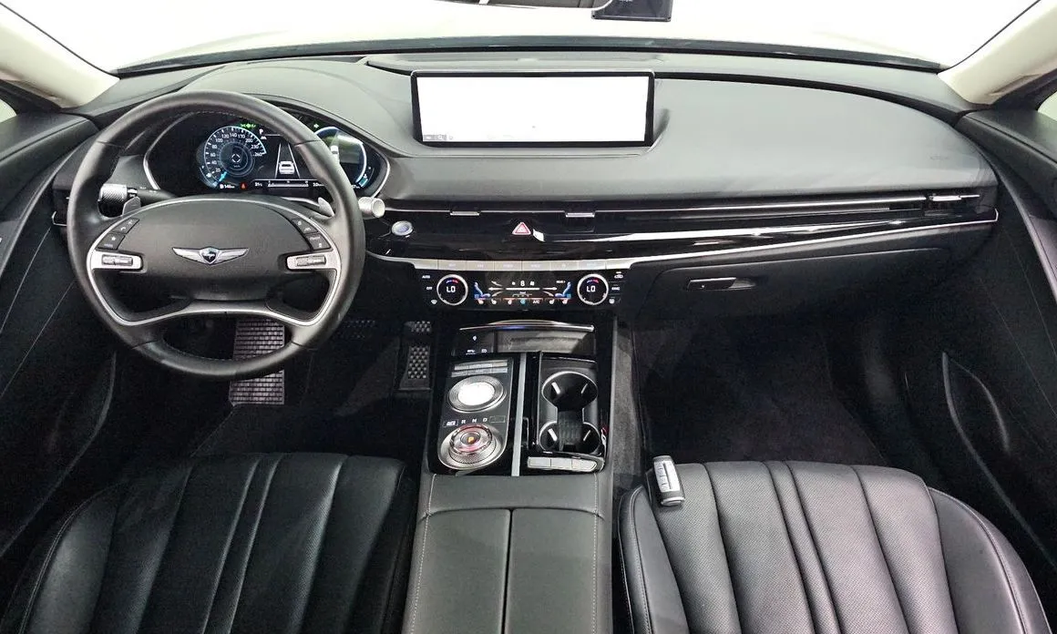 Genesis G80 — фото 9