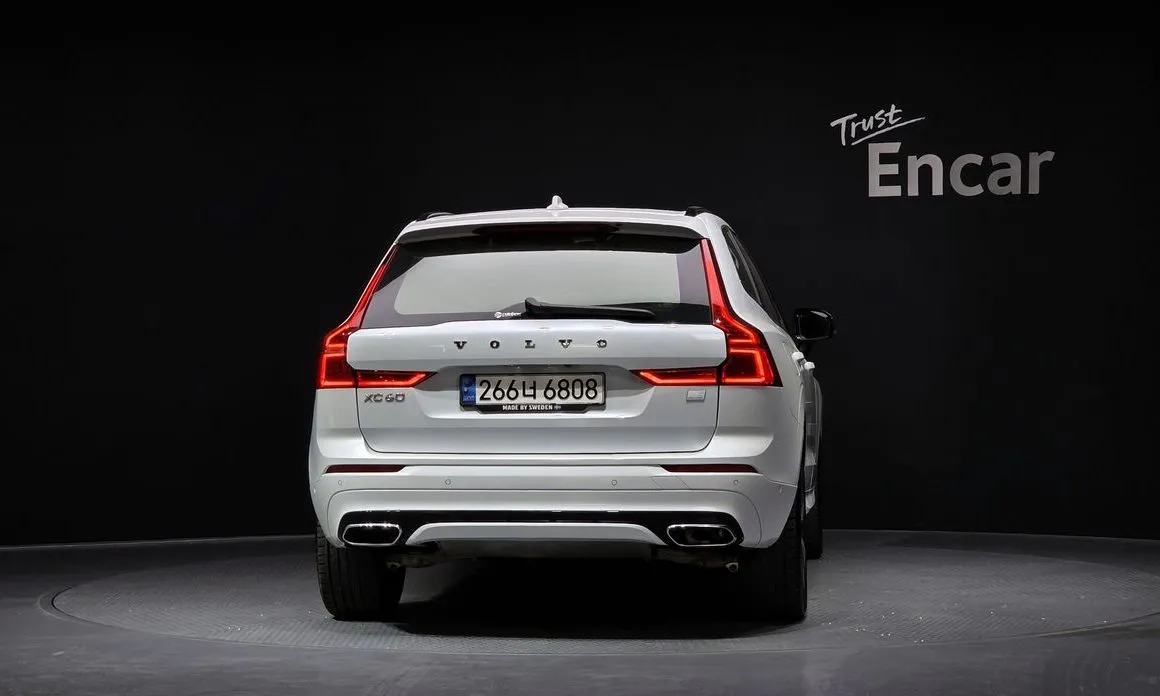 Volvo XC60 — фото 3