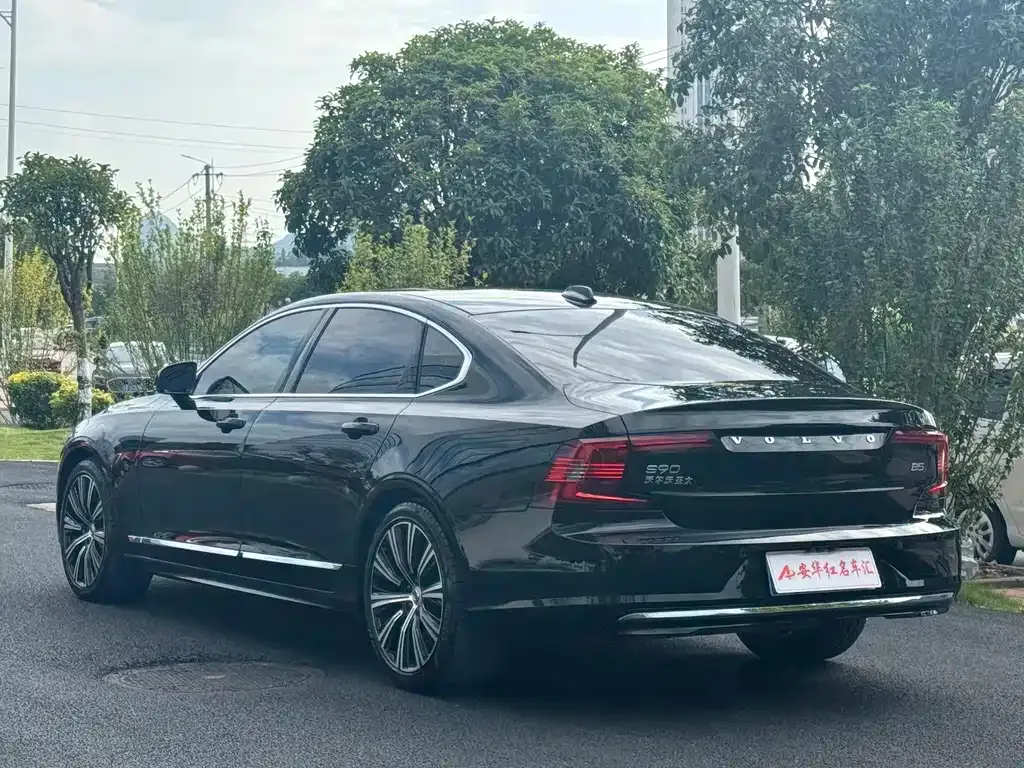 Volvo S90 — фото 9