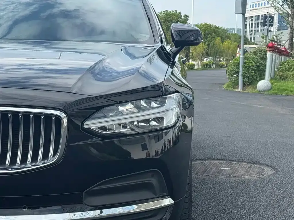 Volvo S90 — фото 2