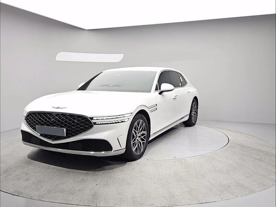 Genesis G90 — фото 1