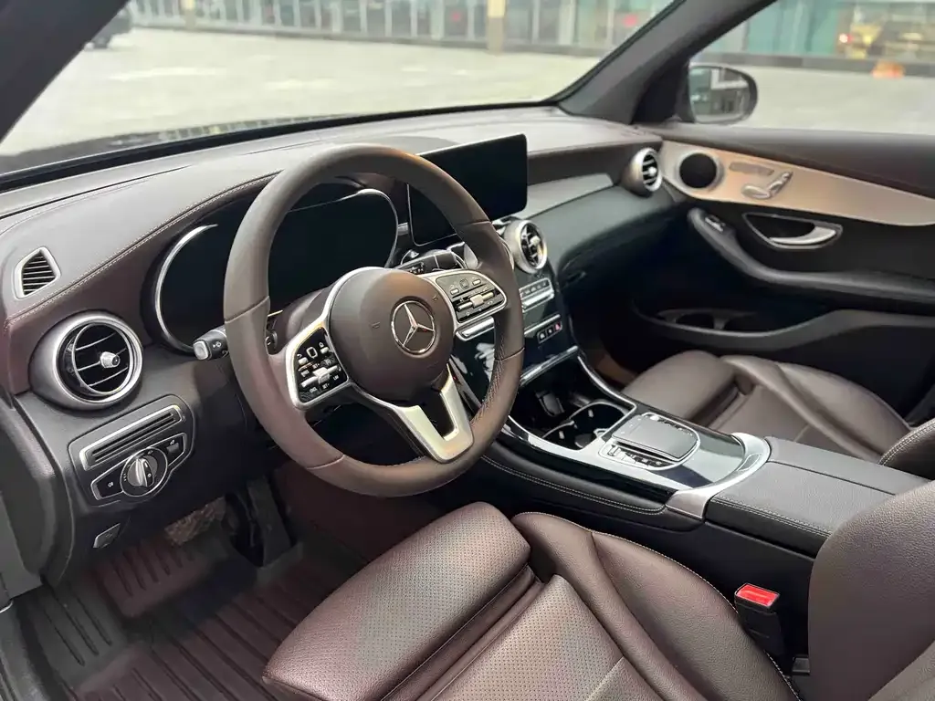 Mercedes-Benz GLC — фото 2