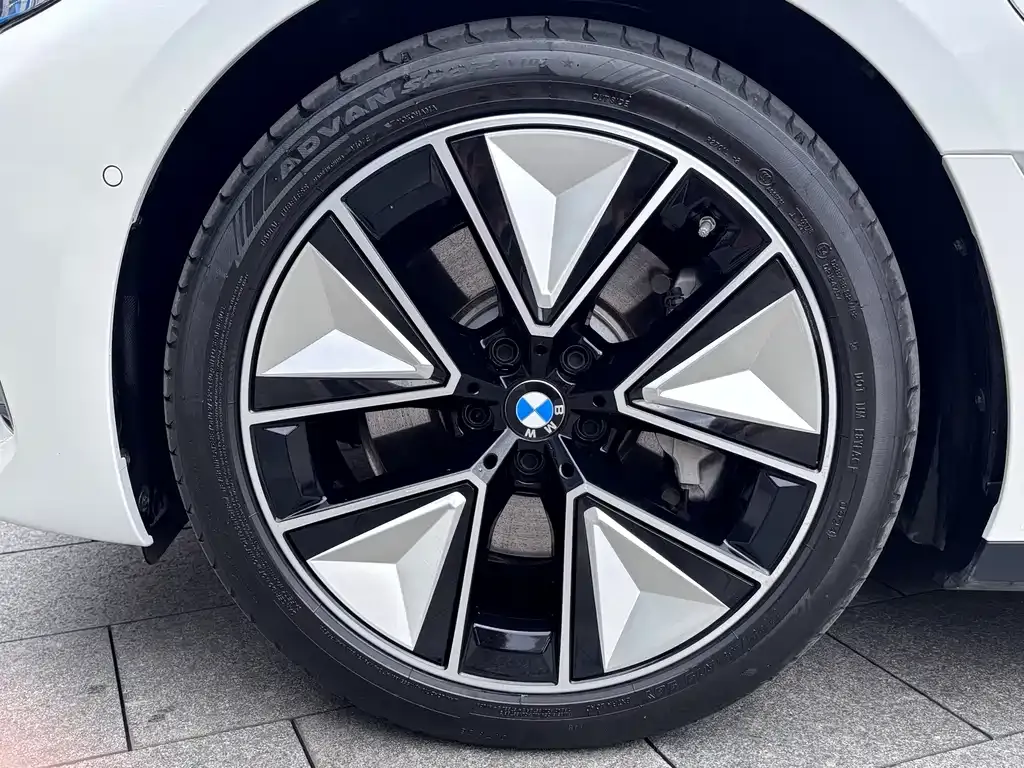 BMW i3 — фото 6