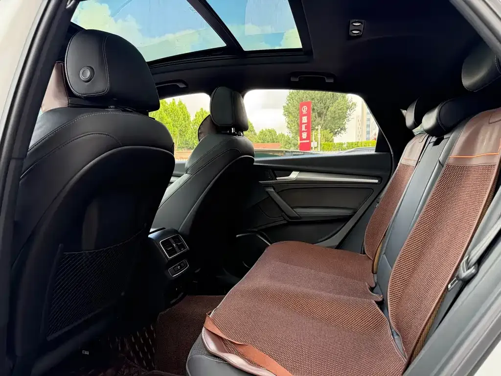 Audi Q5L Sportback — фото 8