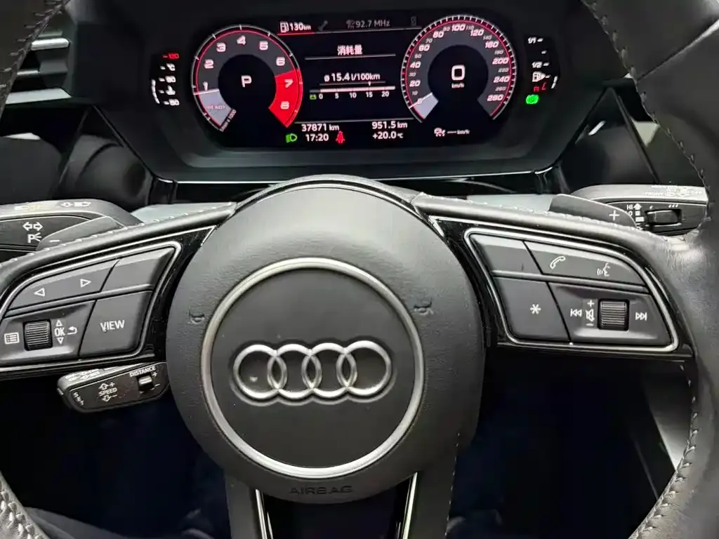 Audi A3 — фото 9