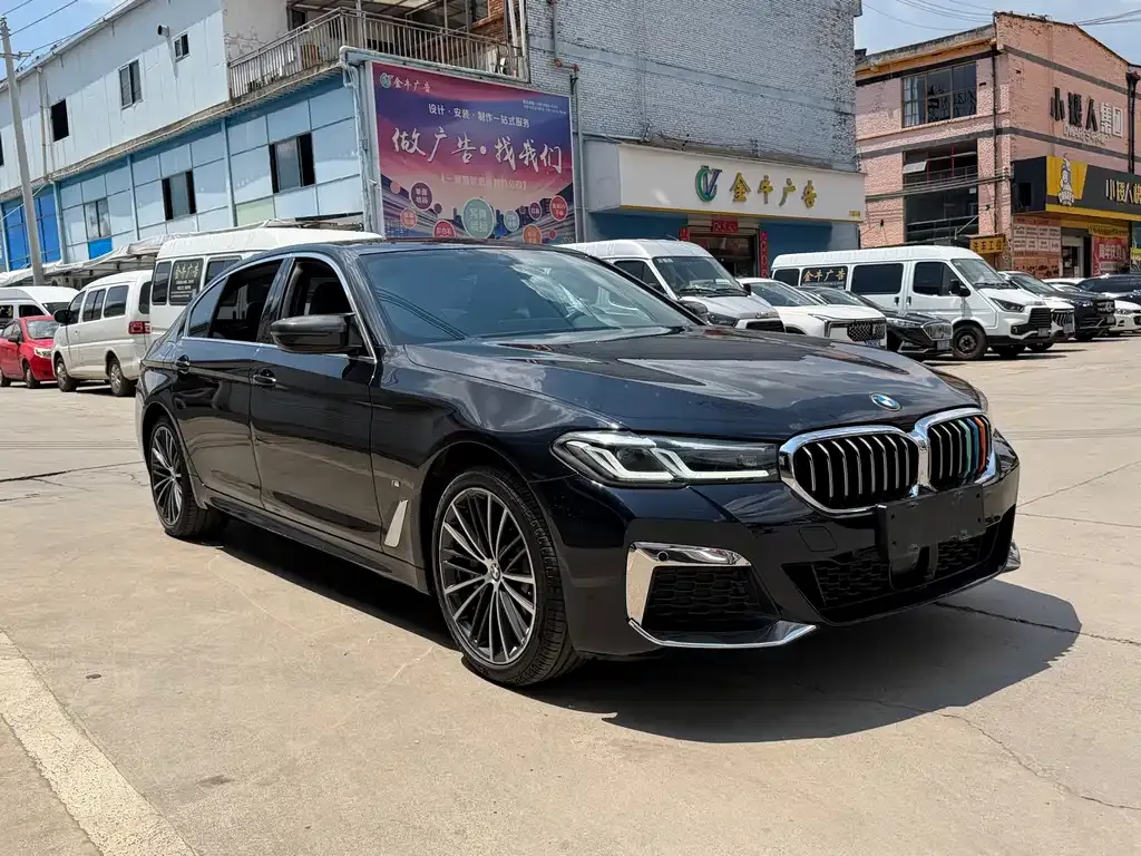 BMW 5 Series — фото 10