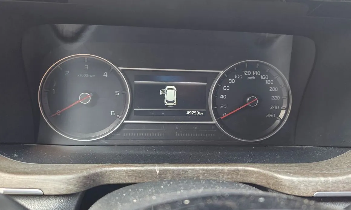 Kia Sorento — фото 9