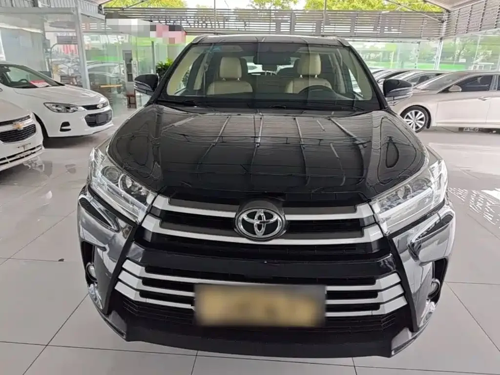 Toyota Highlander — фото 4