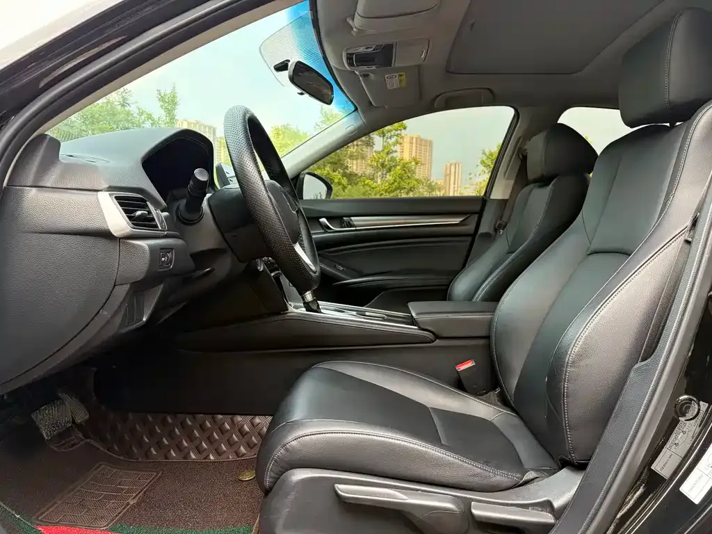 Honda Accord — фото 2
