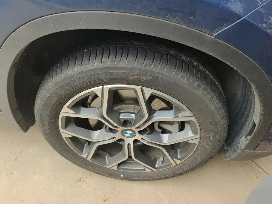 BMW X1 — фото 10