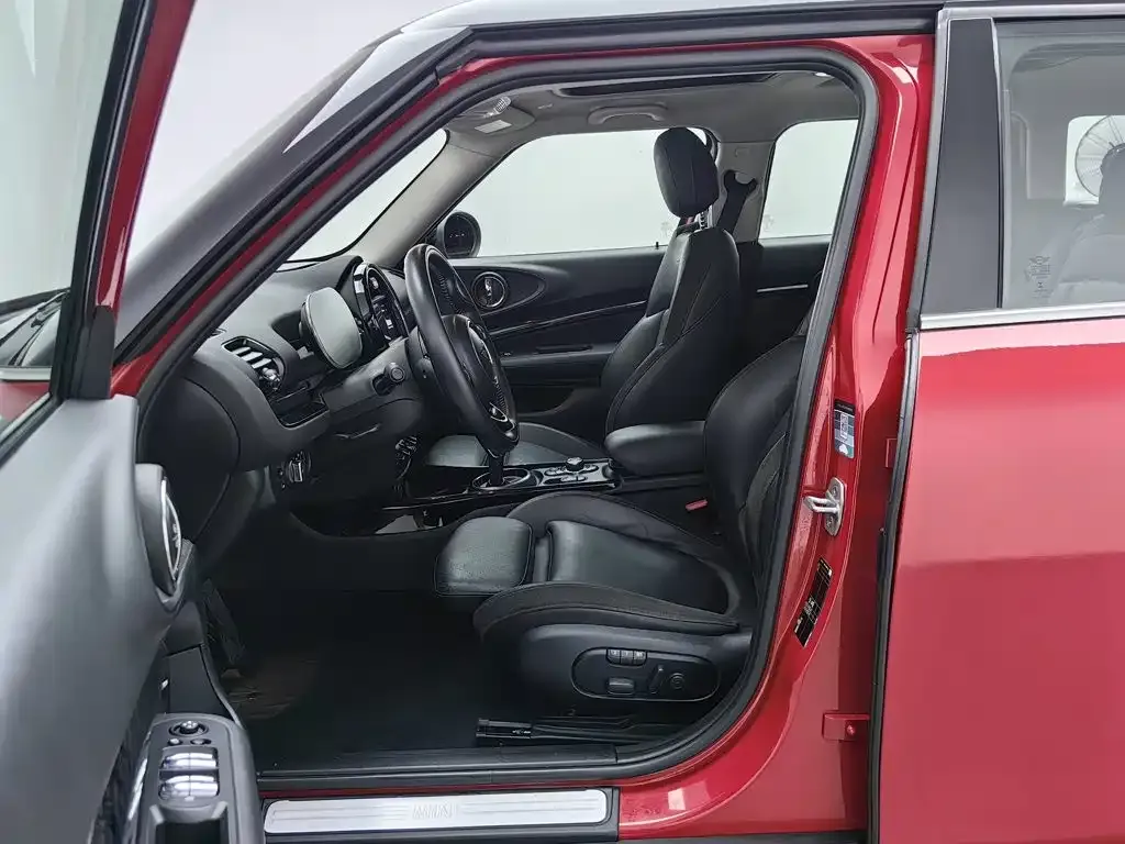 MINI Clubman — фото 7