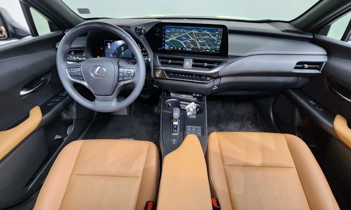 Lexus UX — фото 9