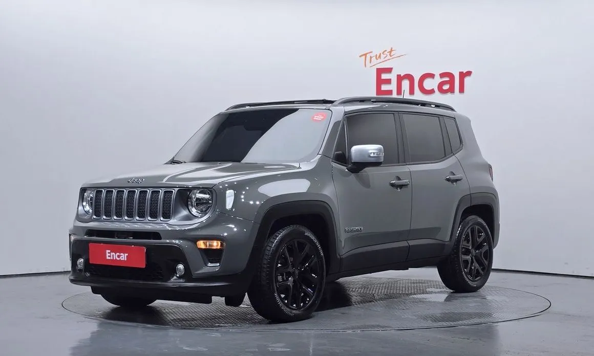 Jeep Renegade — фото 1