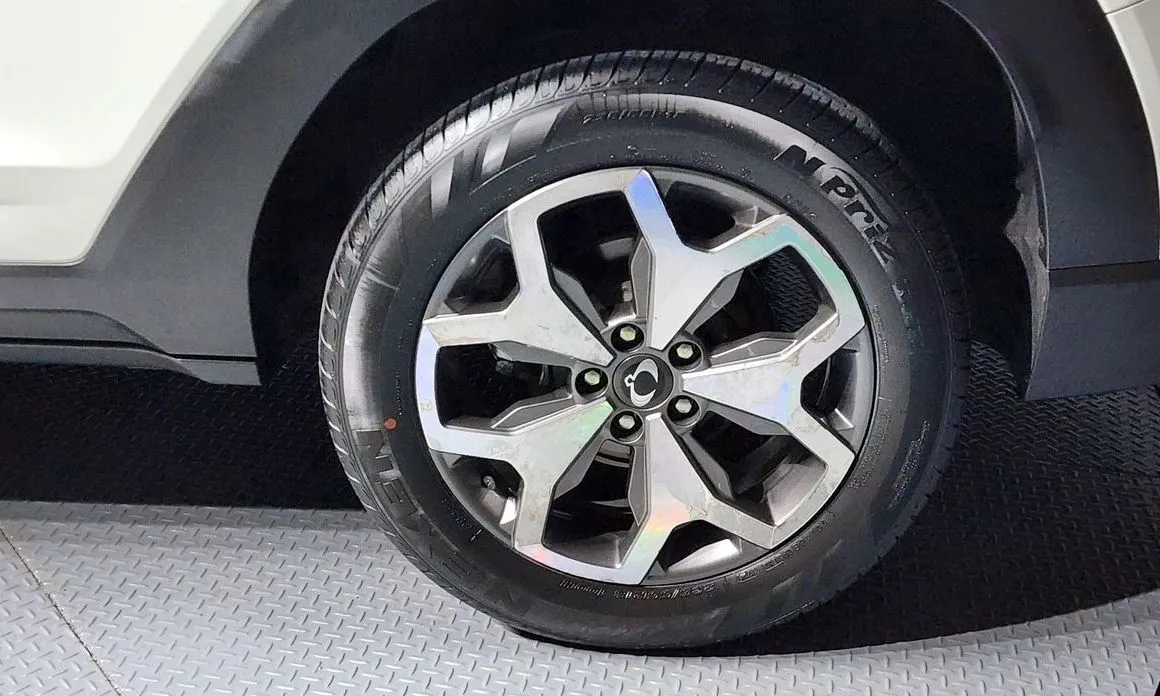 KG Mobility (Ssangyong) Torres — фото 10