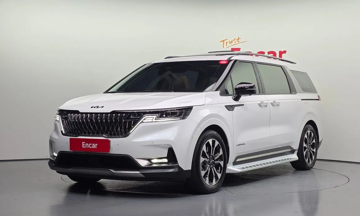 Kia Carnival — фото 1
