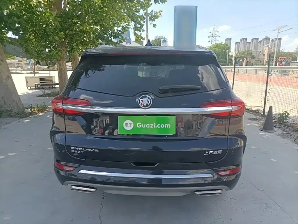 Buick Enclave — фото 10