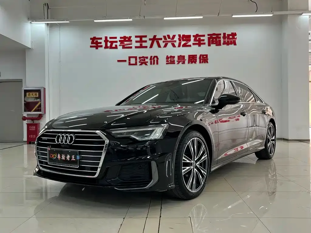 Audi A6L — фото 1