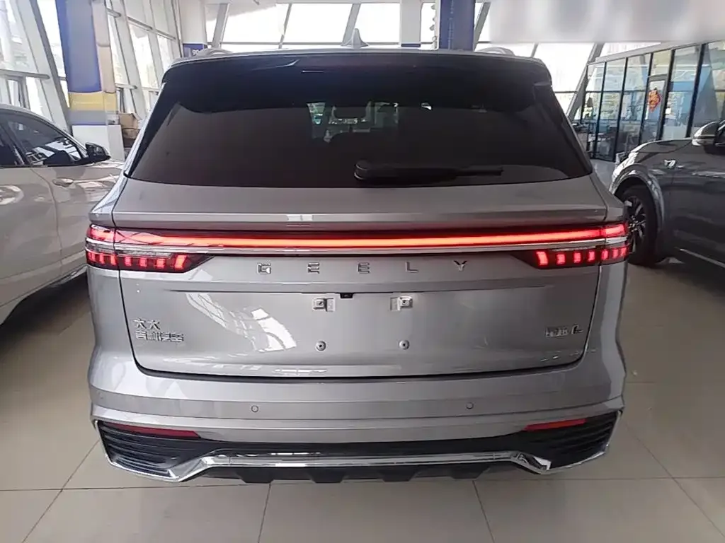 Geely Xingyue L — фото 10