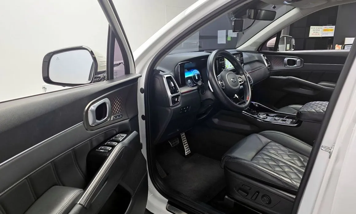 Kia Sorento — фото 6