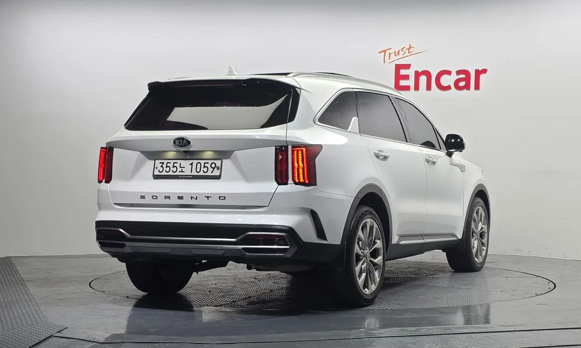 Kia Sorento — фото 5