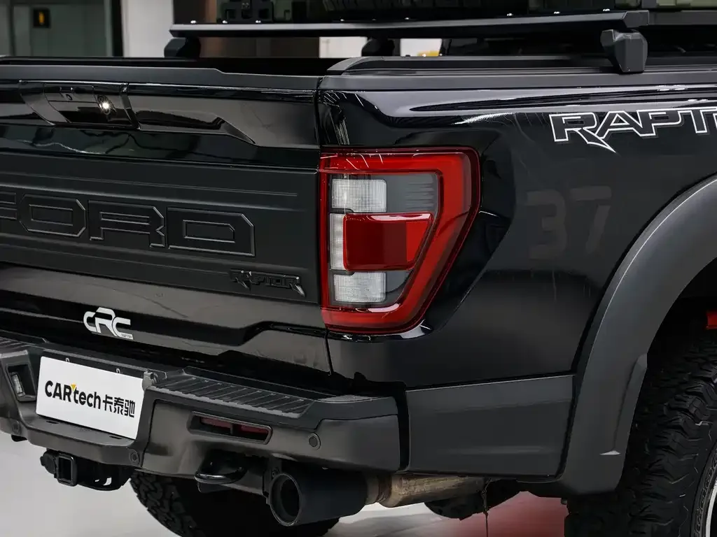 Ford F-150 Raptor — фото 8