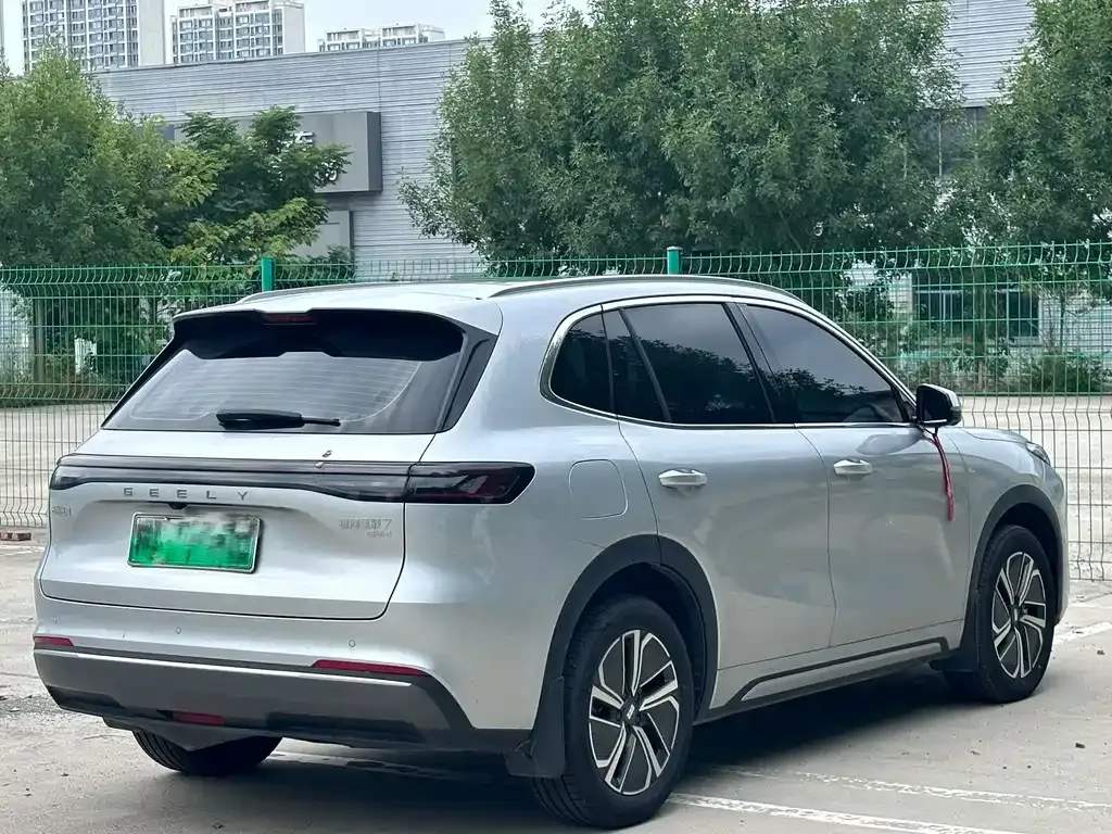 Geely Galaxy Xingjian 7 — фото 8