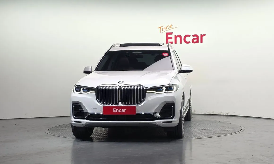 BMW X7 — фото 2