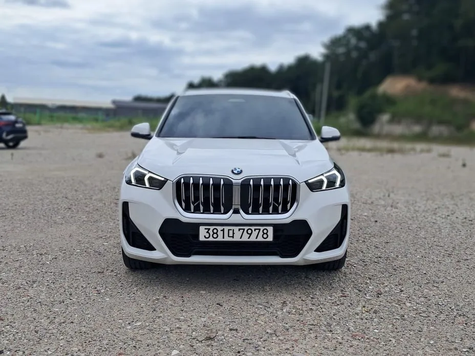 BMW X1 — фото 1