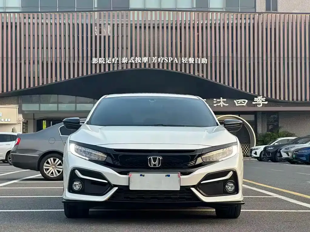 Honda Civic — фото 8