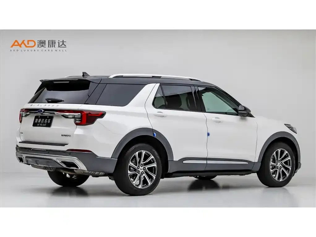 Ford Explorer — фото 10