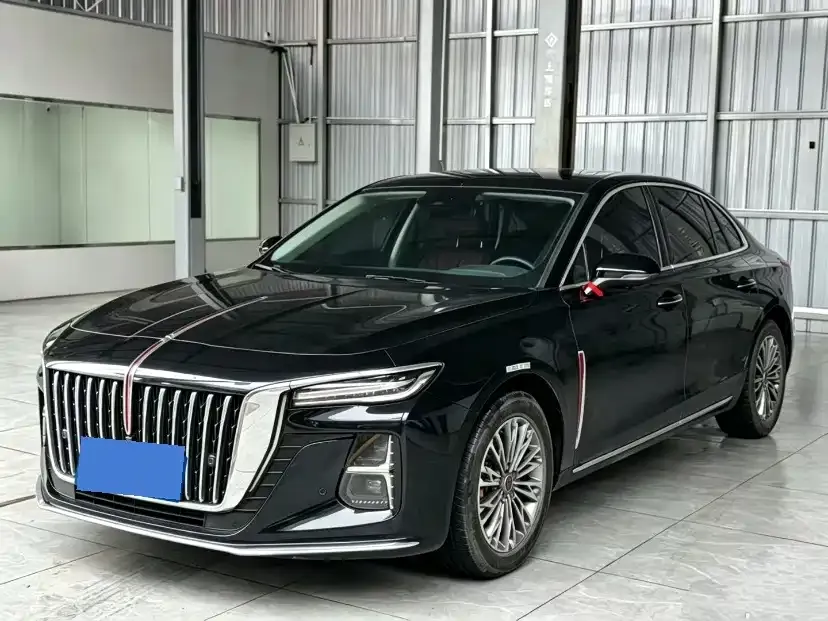 Hongqi H5 — фото 1