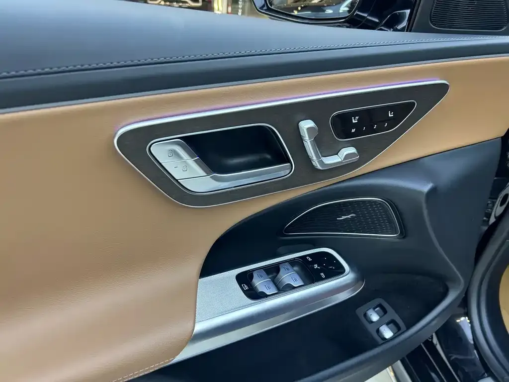 Mercedes-Benz E-Class New Energy — фото 7